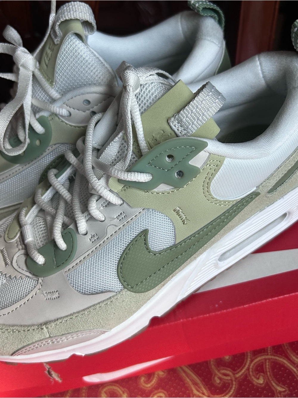 Nike Air Max 90 Futura Olive Aura Oil Green Women’s Sneaker 7.5 - Picture 10 of 13